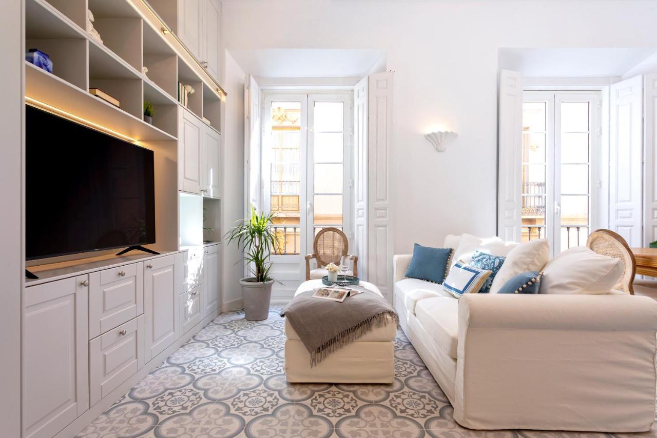Genteel Home Marin Garcia มาลากา ภายนอก รูปภาพ
