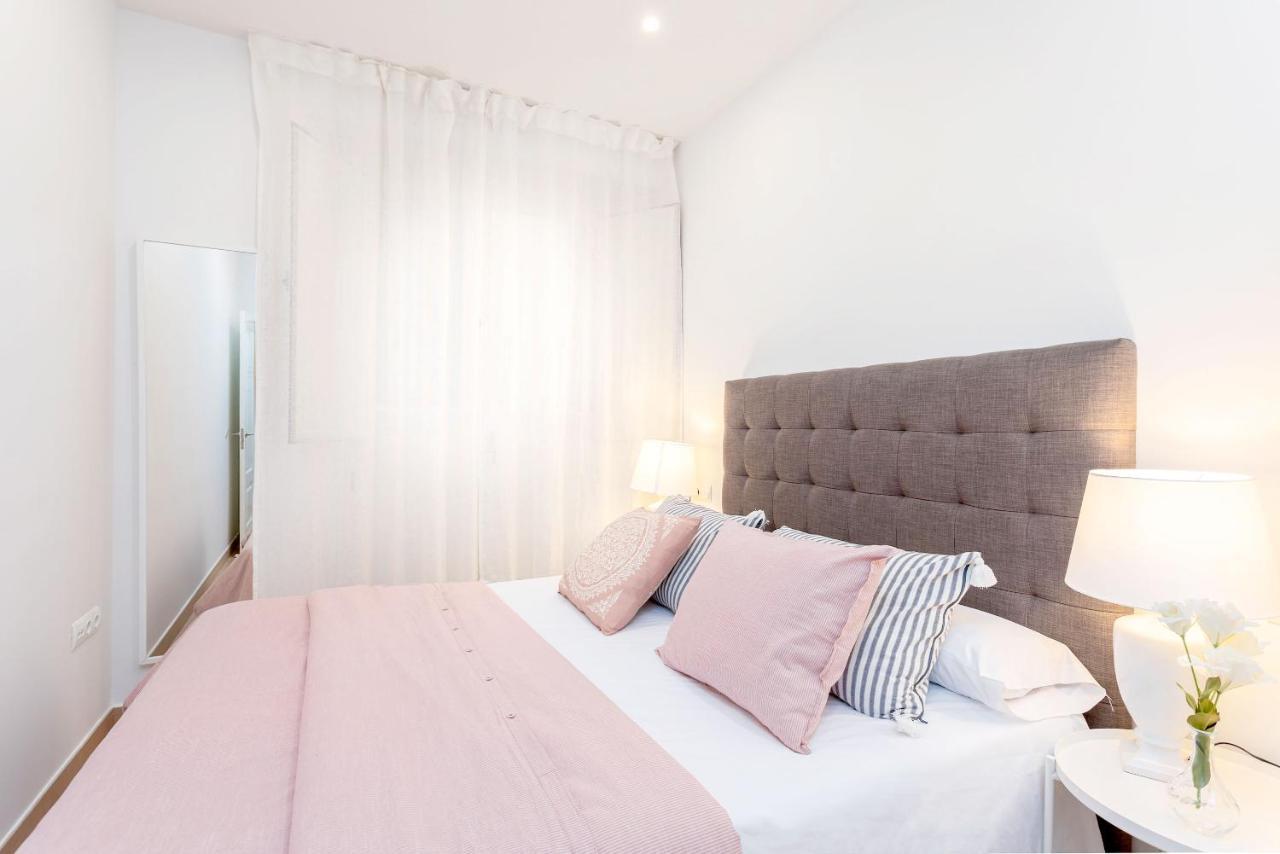 Genteel Home Marin Garcia มาลากา ภายนอก รูปภาพ