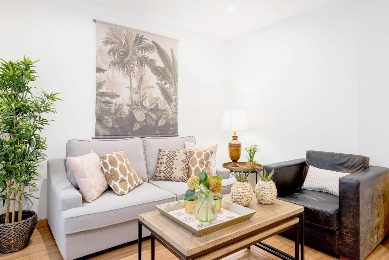Genteel Home Marin Garcia มาลากา ภายนอก รูปภาพ