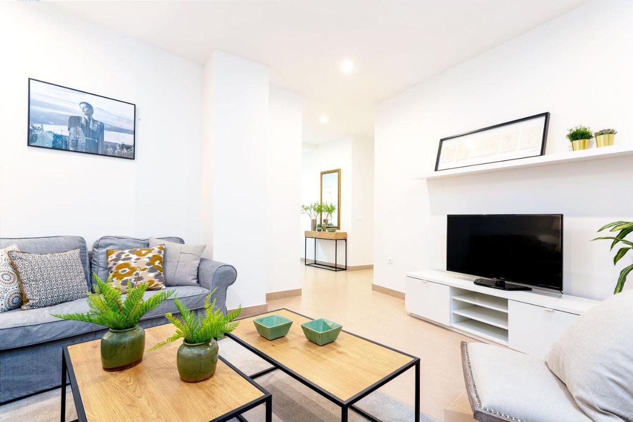 Genteel Home Marin Garcia มาลากา ภายนอก รูปภาพ