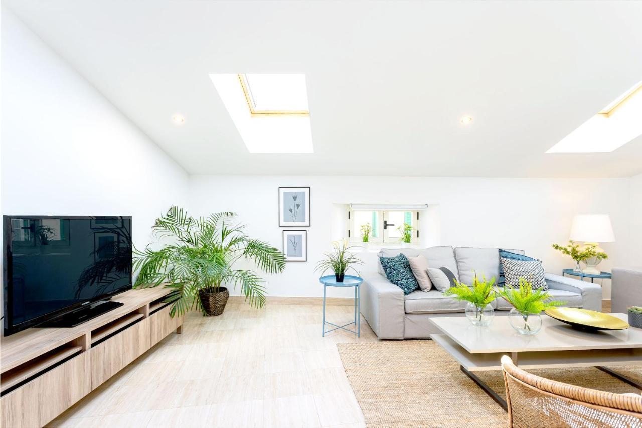 Genteel Home Marin Garcia มาลากา ภายนอก รูปภาพ