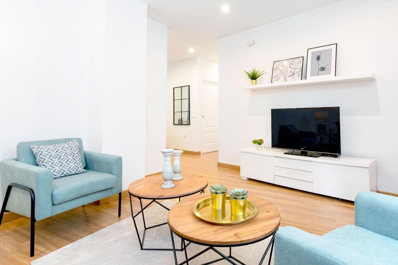 Genteel Home Marin Garcia มาลากา ภายนอก รูปภาพ